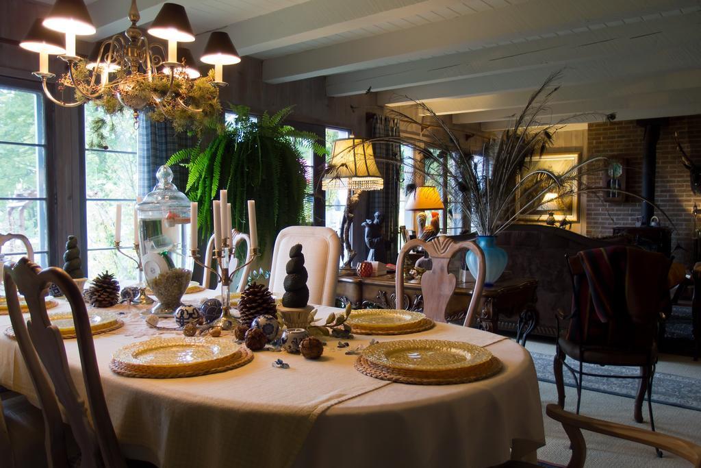 Le Petit Clocher Gite Touristique B & B Saint-Sauveur ภายนอก รูปภาพ