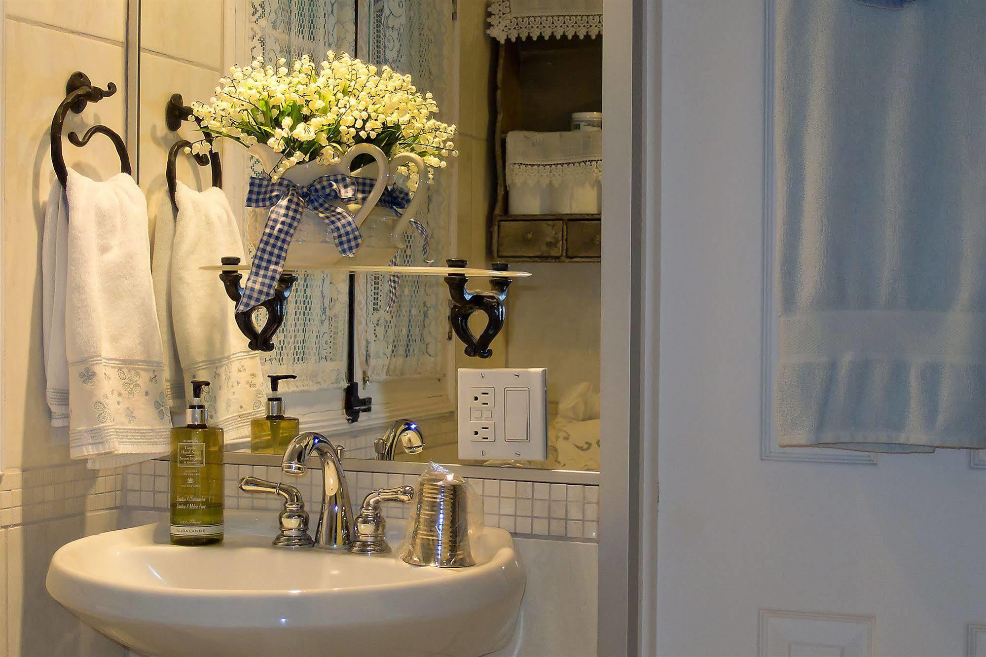 Le Petit Clocher Gite Touristique B & B Saint-Sauveur ภายนอก รูปภาพ